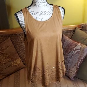 Eyeshadow faux suede top 🐴